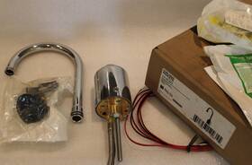 Chicago Faucets 116.103.ab.4 - Hytronic Deck Mount Electronic Faucet Chrome