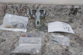 Chicago Faucets 802-ve64xkabcp 1 Gpm 4 In Spout L Low Arc Bathroom Faucet