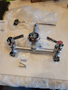 Chicago Faucets Bs&a-nyc-726-54sm Faucet Straight Chrome Bs&a-nyc-726-54sm. New Open Box