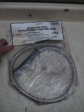 Tag-204 Chicago Faucets New Stainless Steel Replacement Prerinse Hose P/n