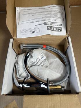 22c651 Delta Single Handle Commercial Grade Bathroom Faucet Lavatory New In Box 22c651 Delta Single Handle Commercial Grade Bathroom Faucet Lavatory New In Box