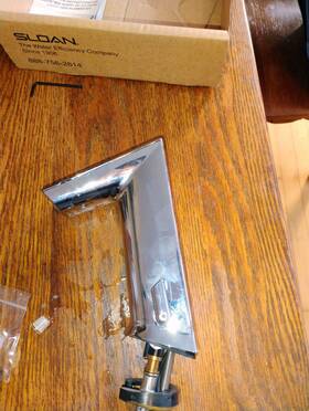 Sloan .502.0010 Efx-200.502.0010 Basys Sensor Operated Faucet Mid-hw Bowed 1.5 Gpm Aera