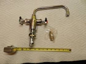 Watersaver Faucet Company Of Chicago Il L409 Water Saver Laboratory Model Mixing N.o.s
