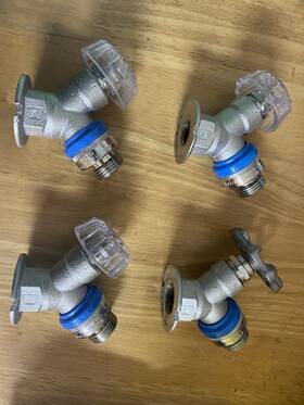 Woodford Reserve 101-431hg Lot Of 4 Wall-mount Outdoor Spigots With Valve 1-handle Metal/plastic