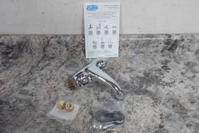Z81103-xl-3m Zurn 0.5 Gpm Chrome Finish Low Arc Bathroom Faucet C Z81103-xl-3m Zurn 0.5 Gpm Chrome Finish Low Arc Bathroom Faucet C